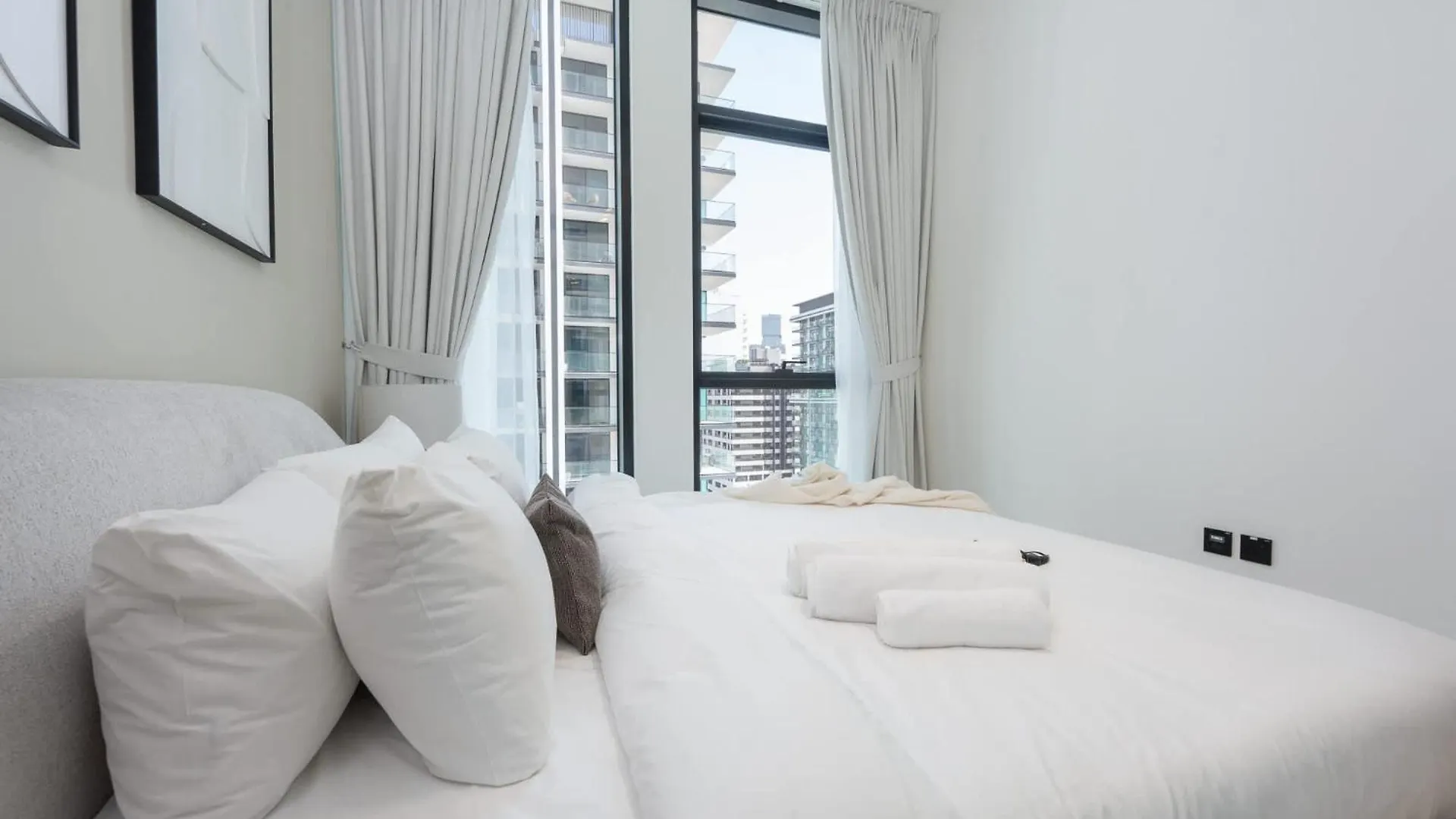 公寓 Gorgeous 1 Bedroom In Binghatti House And Sleeps 4 迪拜 阿拉伯联合酋长国
