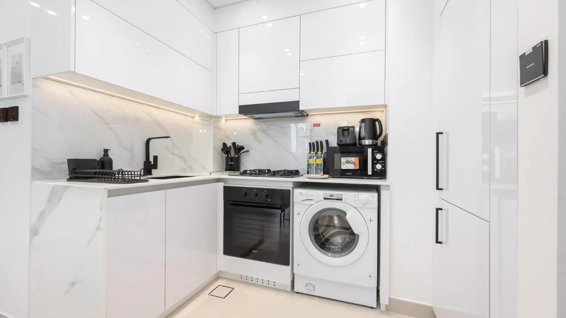 Gorgeous 1 Bedroom In Binghatti House And Sleeps 4 Dubai 0*,  United Arab Emirates